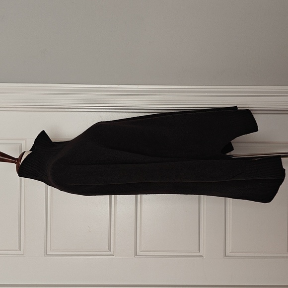 Kelvin Klein Black sweater - Picture 6 of 6